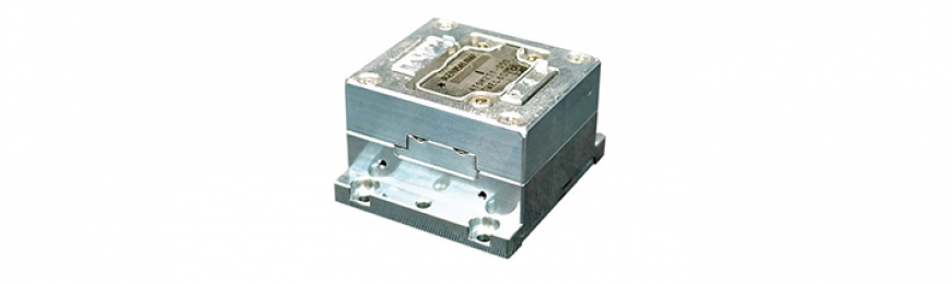 纳米位移台的校准方法和误差分析是什么？